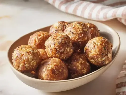 Овесени Топки с Фурми и Бадемов Тахан