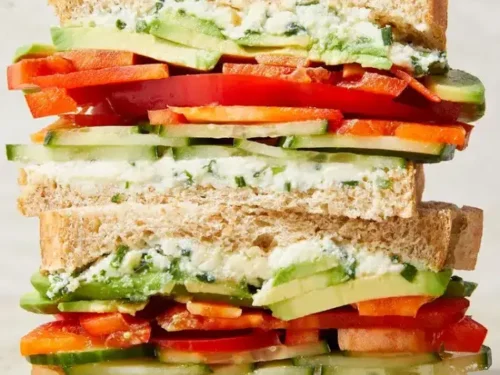 Сандвич със Сирене и Авокадо