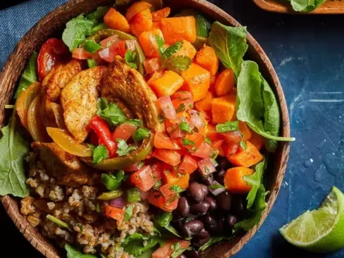 Фахитас с Пилешко, Черен Боб и Зеленчуци