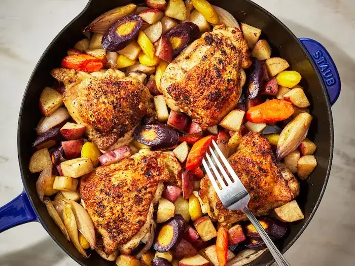 Стъпка 5 - Пикантно Пилешко с Мед на Тиган